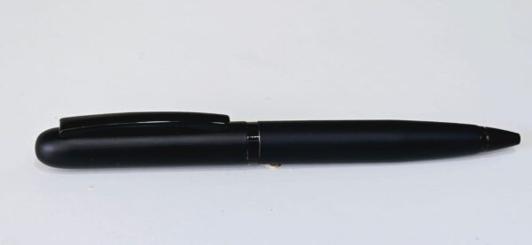 Pen 6